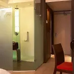 Oceania Nantes Aeroport ホテル 4*