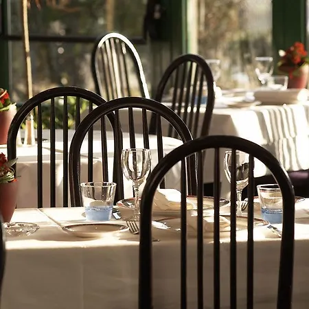 Hotell Oceania Nantes Aeroport 4*