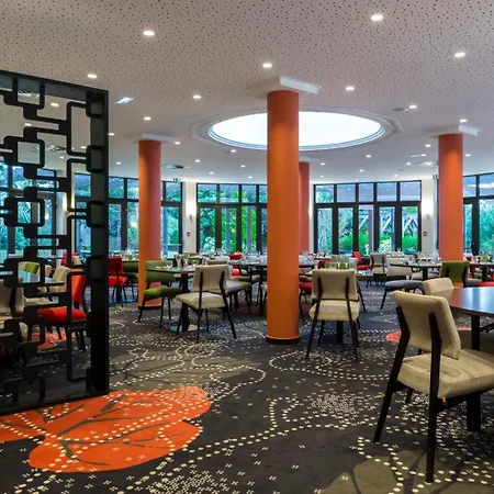 Oceania Nantes Aéroport Bouguenais