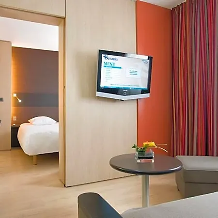 Oceania Nantes Aeroport ホテル 4*