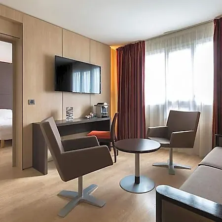 Oceania Nantes Aeroport 4*