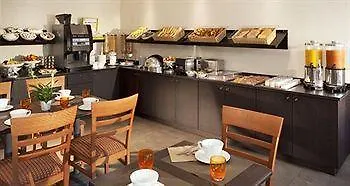 Oceania Nantes Aeroport ブーグネ