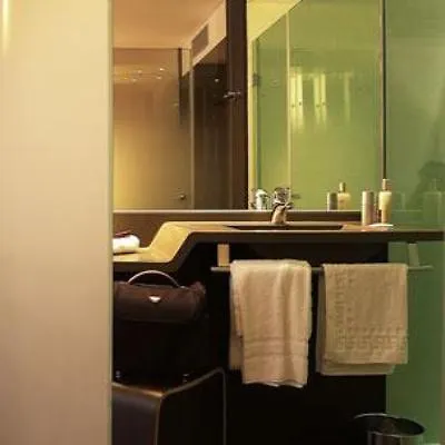 Hotel Oceania Nantes Aeroport 4*