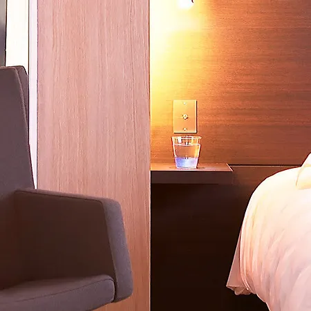 Oceania Nantes Aeroport 4* ブーグネ