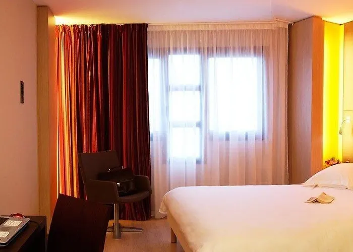 Oceania Nantes Aeroport 4*