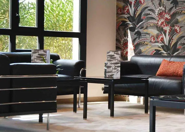 Hotel Oceania Nantes Aeroport 4*