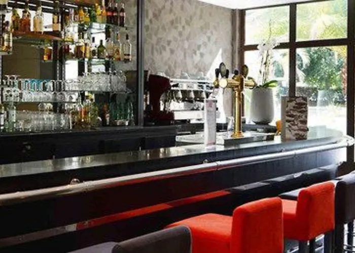 Oceania Nantes Aeroport Hotel Bouguenais