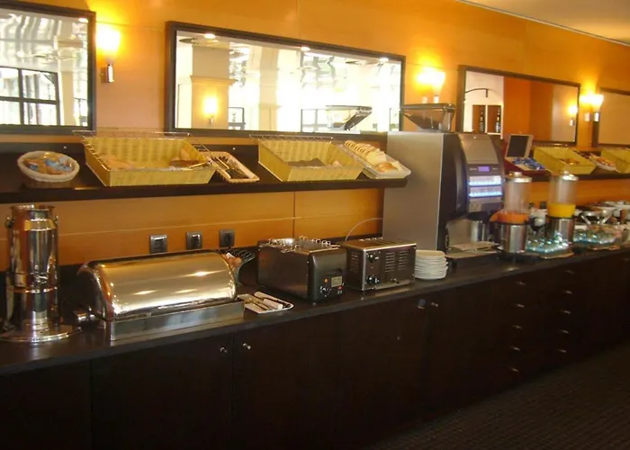 Oceania Nantes Aeroport Hotel Bouguenais