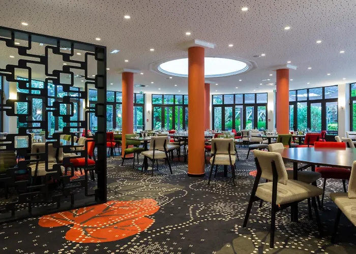 Oceania Nantes Aeroport Bouguenais