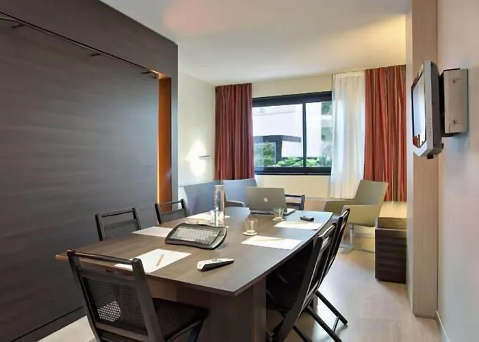 Hotel Oceania Nantes Aeroport