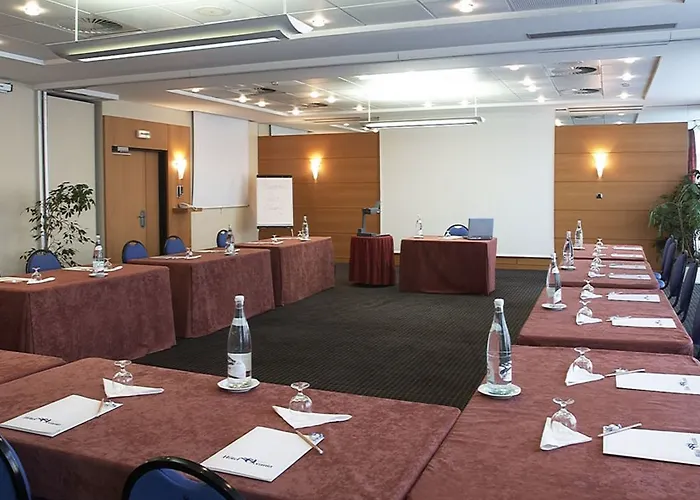 Oceania Nantes Aeroport 4* Bouguenais